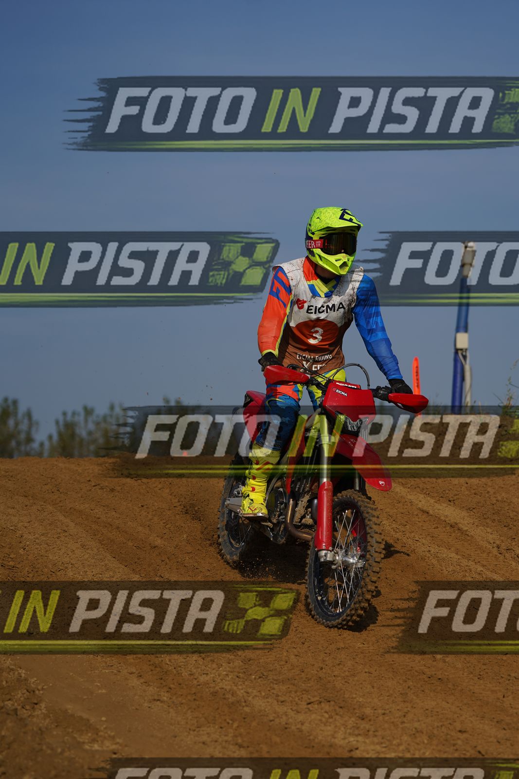 EICMA 20-09 10:00-11:00 · DOS01584