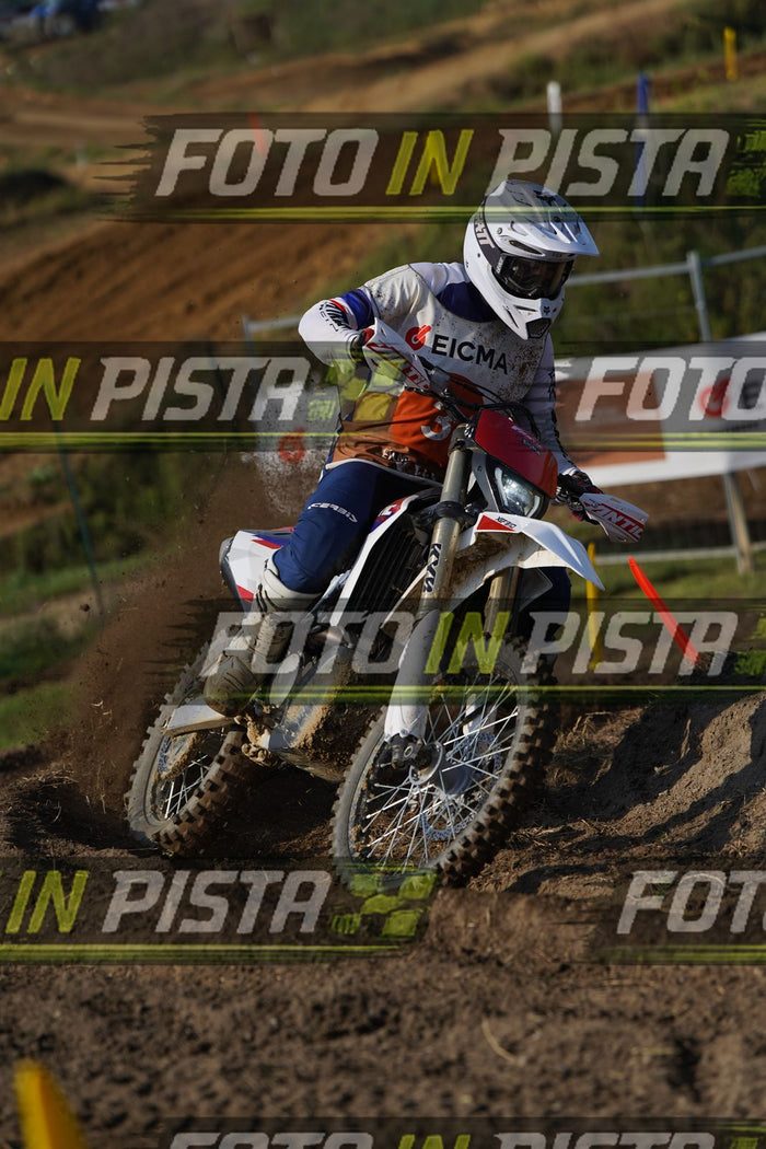 EICMA 20-09 10:00-11:00 · DOS01586