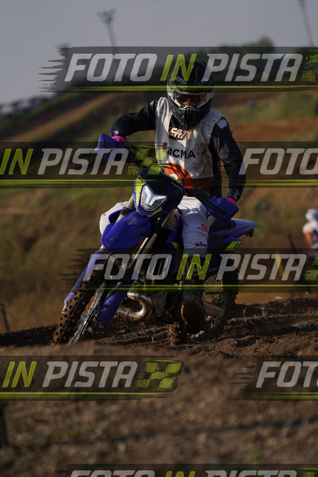 EICMA 20-09 10:00-11:00 · DOS01617