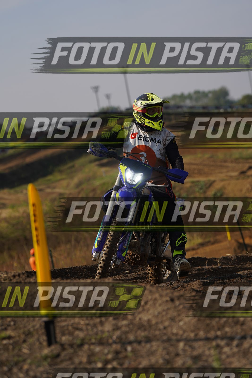 EICMA 20-09 10:00-11:00 · DOS01623