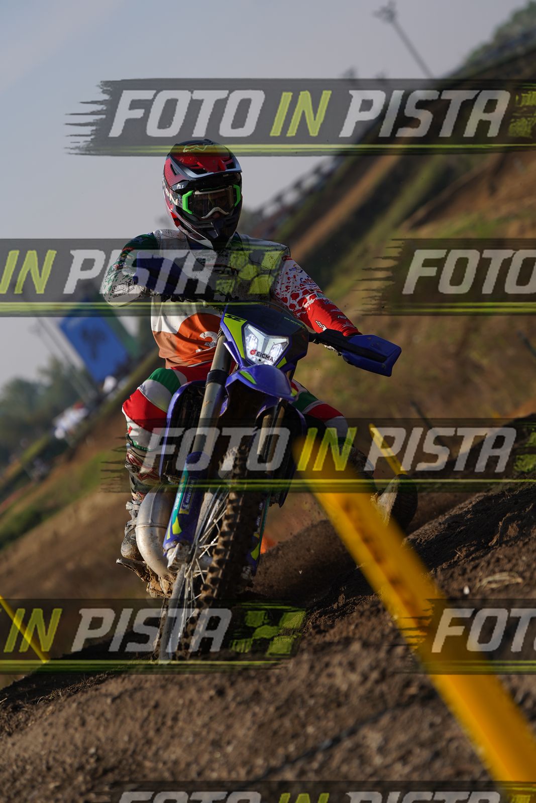 EICMA 20-09 10:00-11:00 · DOS01640