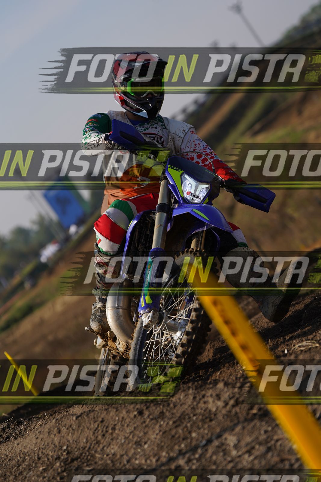 EICMA 20-09 10:00-11:00 · DOS01641