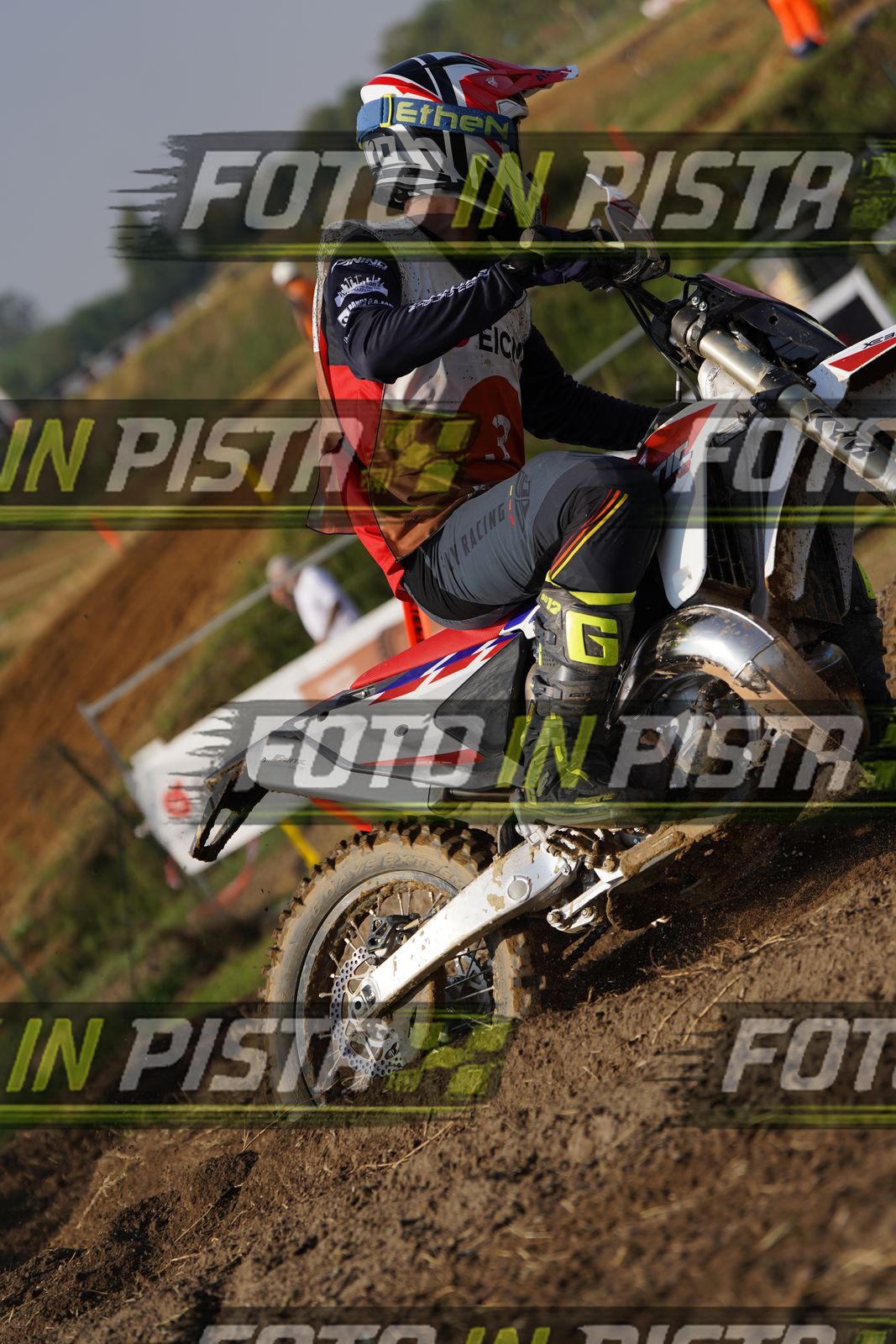 EICMA 20-09 10:00-11:00 · DOS01646