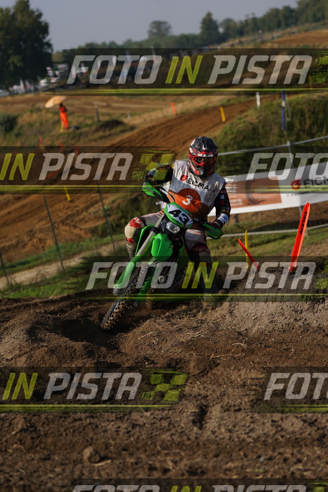 EICMA 20-09 10:00-11:00 · DOS01663