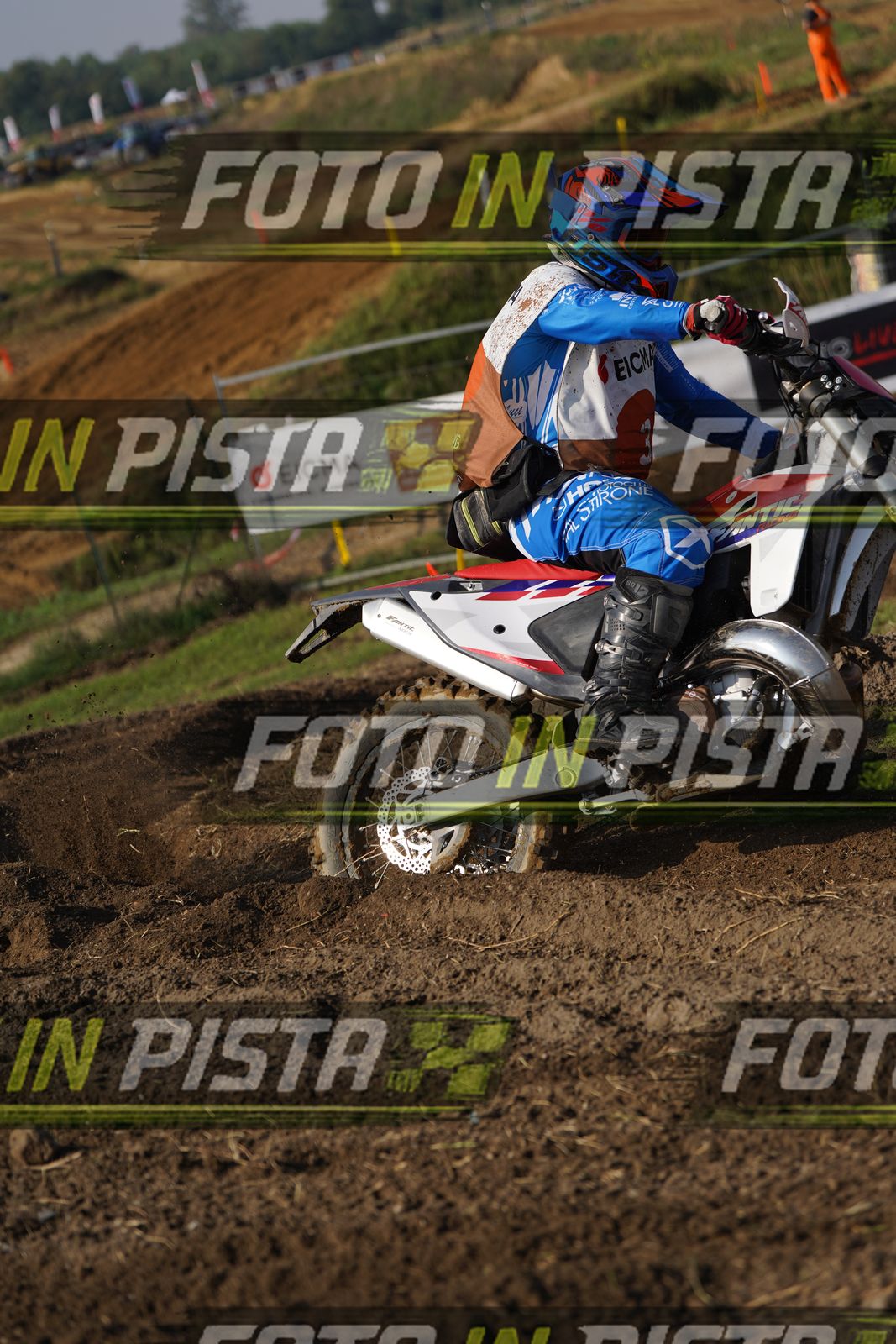 EICMA 20-09 10:00-11:00 · DOS01678