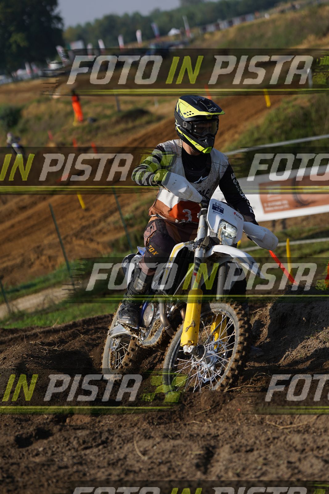 EICMA 20-09 10:00-11:00 · DOS01681
