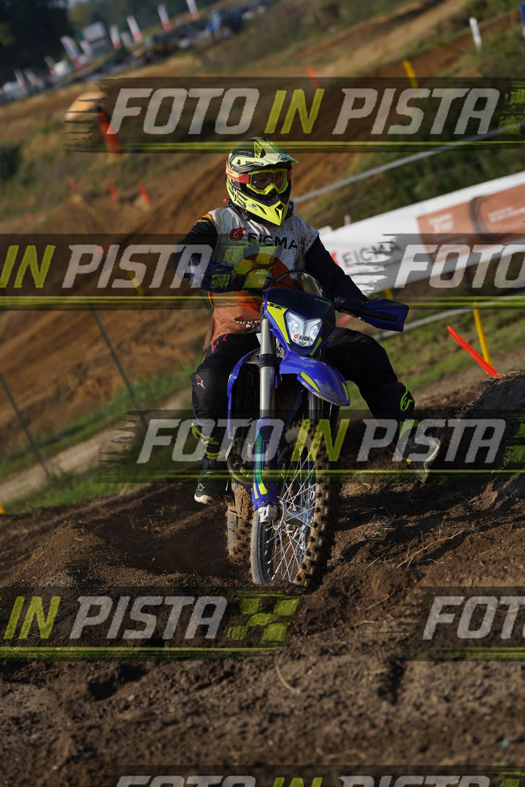 EICMA 20-09 10:00-11:00 · DOS01701