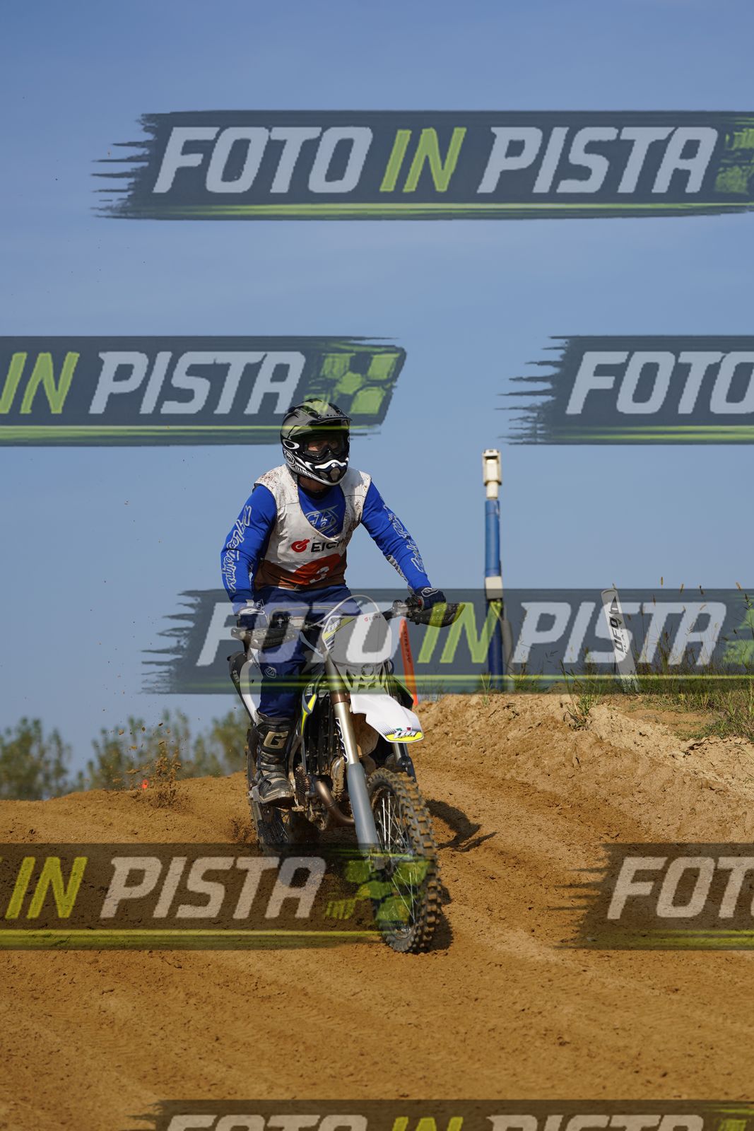 EICMA 20-09 10:00-11:00 · DOS01745