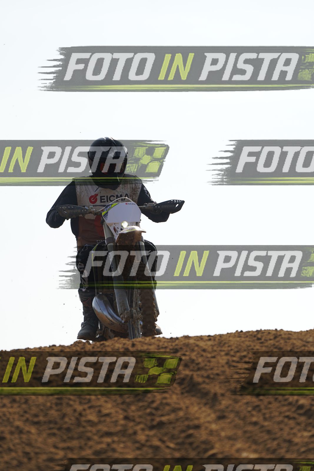EICMA 20-09 10:00-11:00 · DOS01750