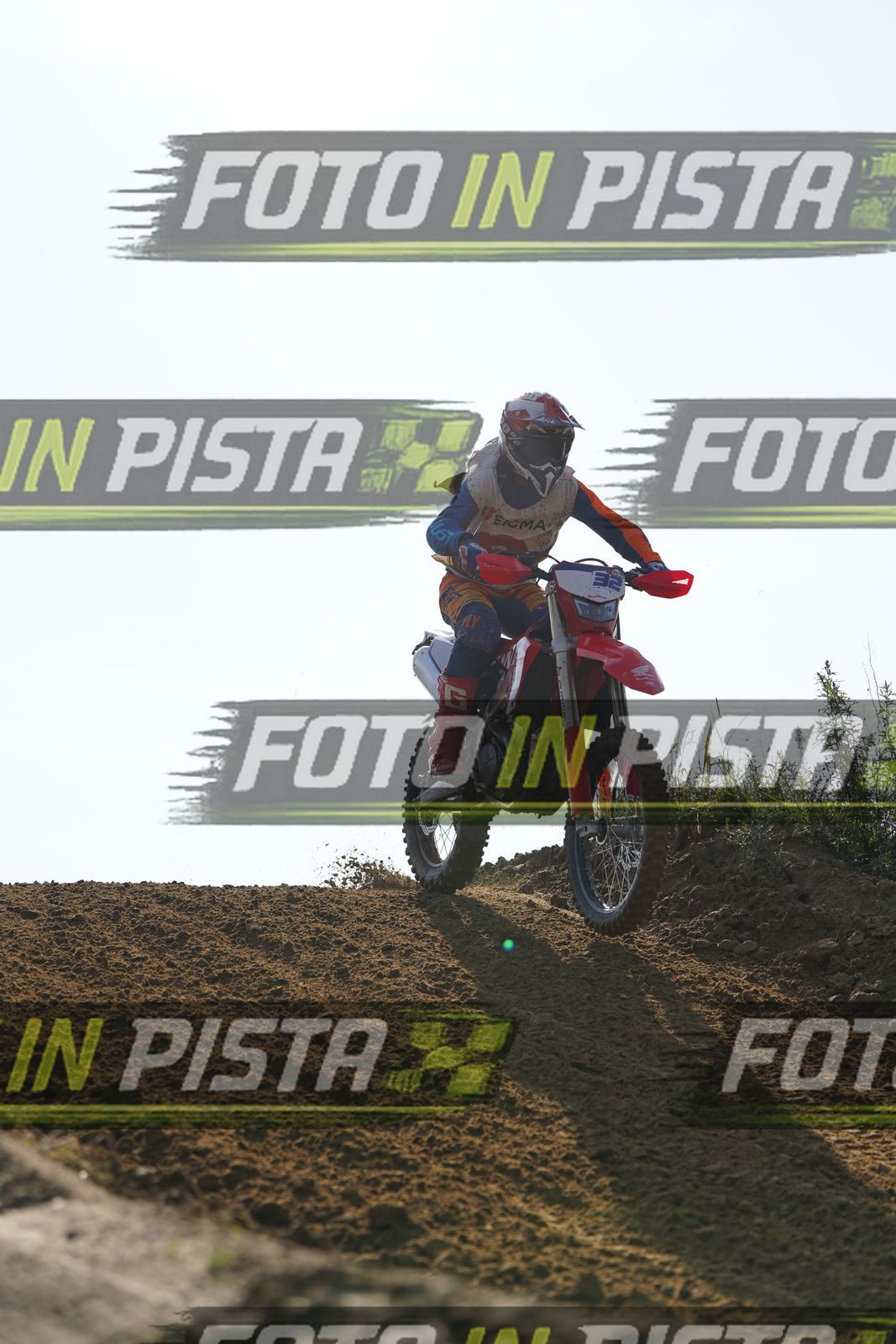 EICMA 20-09 10:00-11:00 · DOS01759