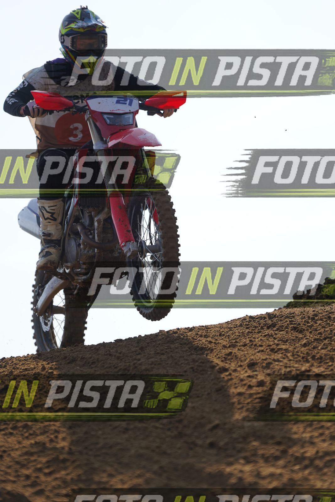 EICMA 20-09 10:00-11:00 · DOS01765