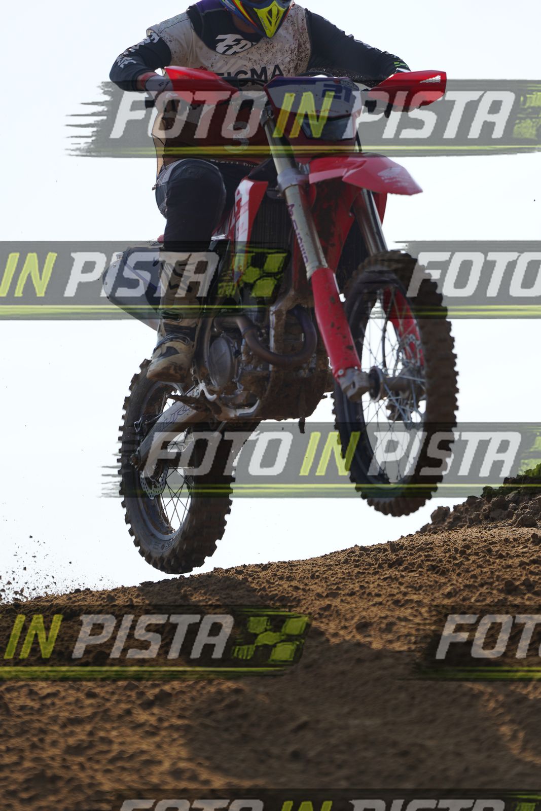 EICMA 20-09 10:00-11:00 · DOS01766