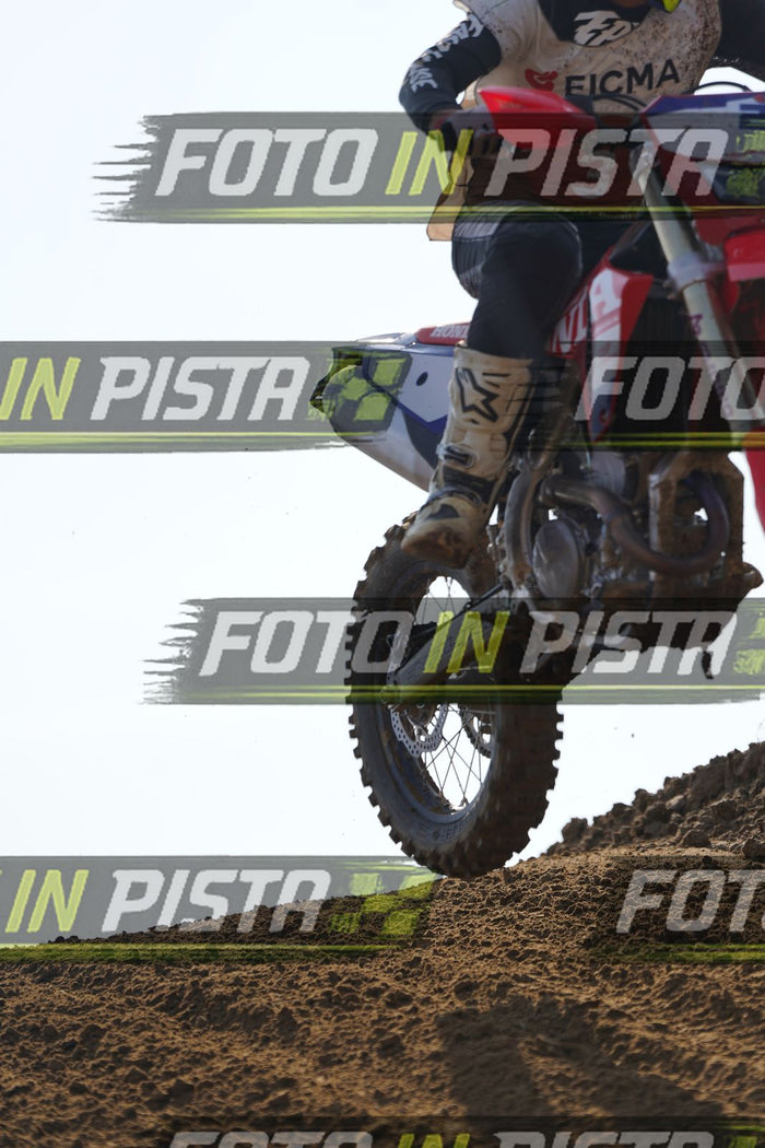 EICMA 20-09 10:00-11:00 · DOS01767