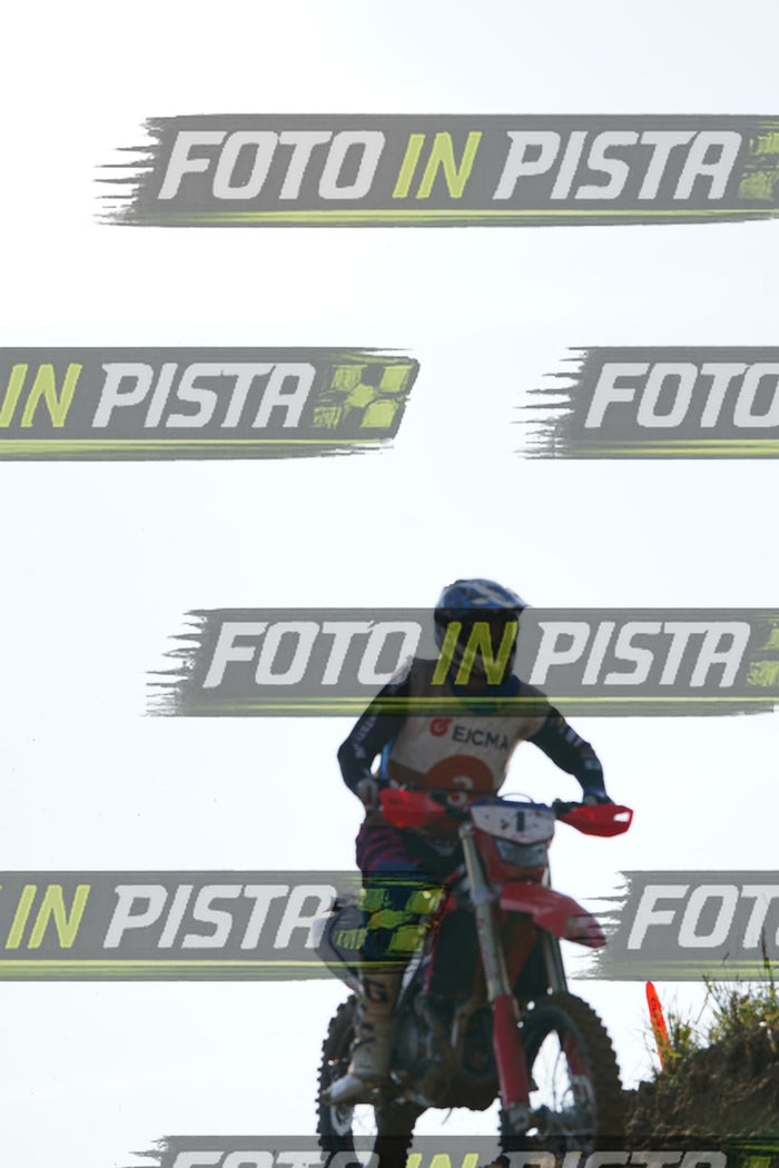 EICMA 20-09 10:00-11:00 · DOS01768