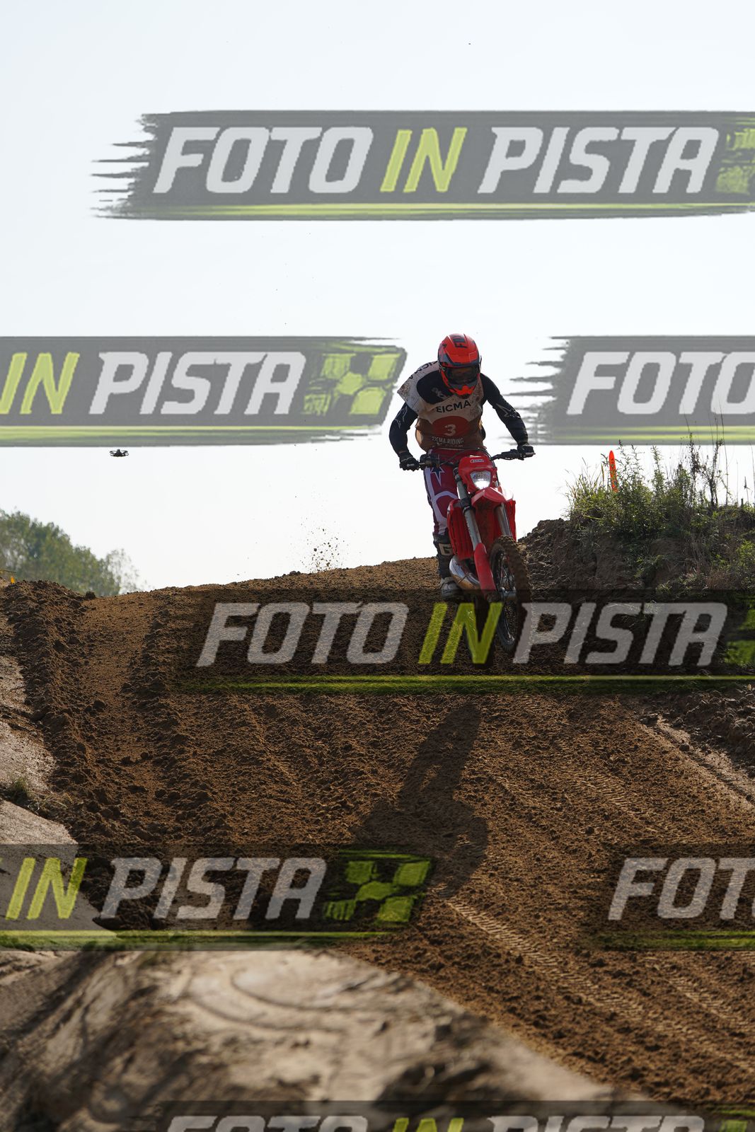 EICMA 20-09 10:00-11:00 · DOS01777