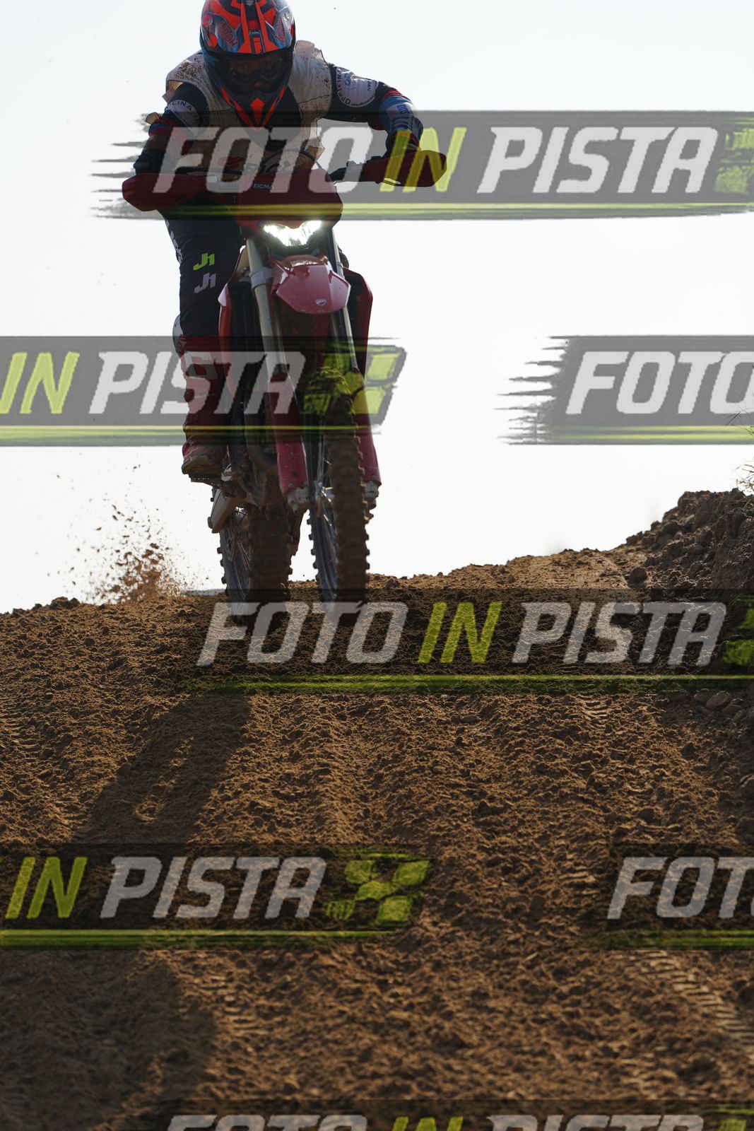 EICMA 20-09 10:00-11:00 · DOS01792