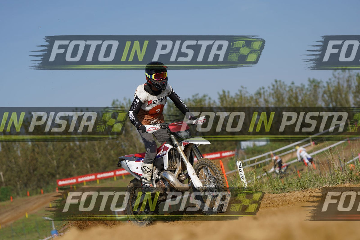 EICMA 20-09 10:00-11:00 · DOS01825