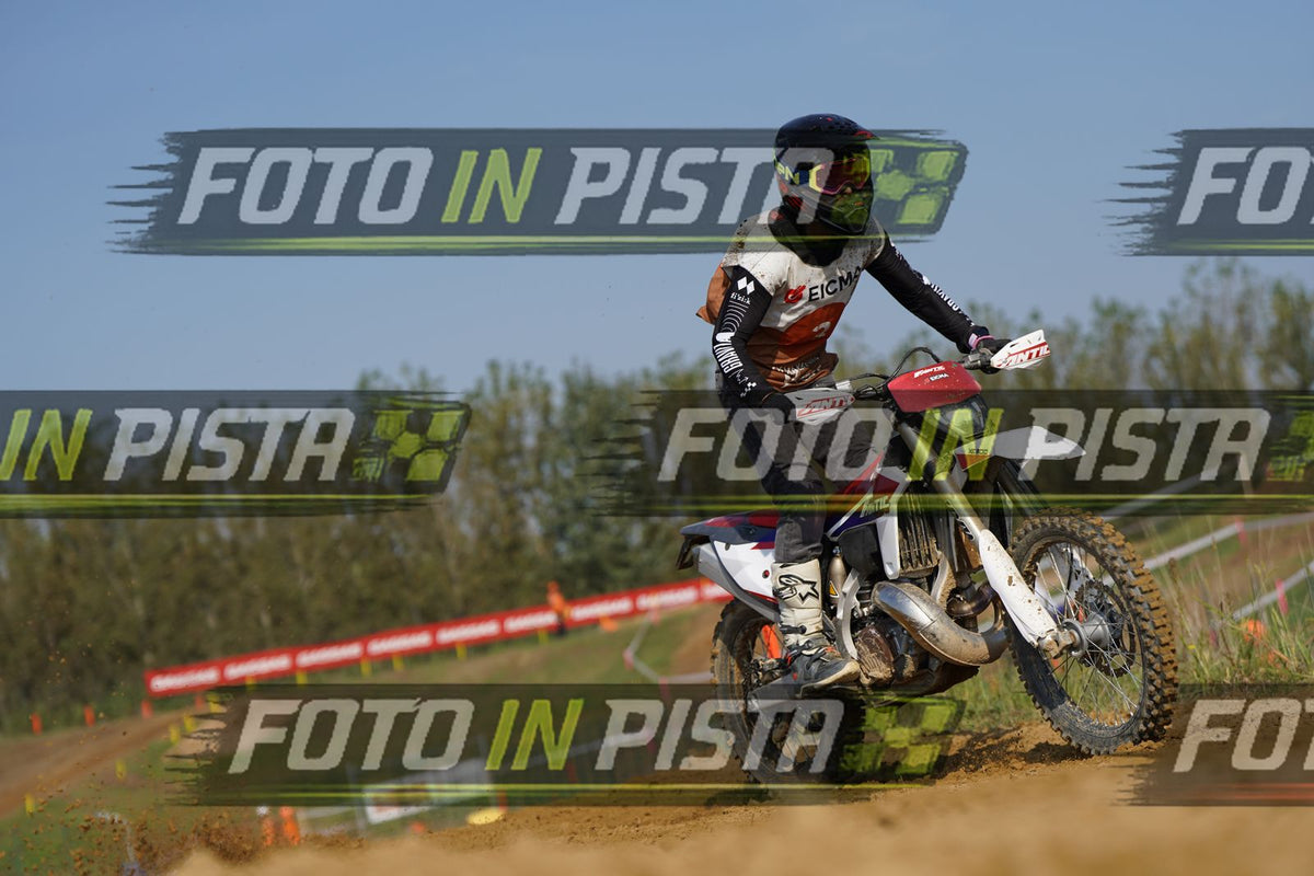 EICMA 20-09 10:00-11:00 · DOS01827
