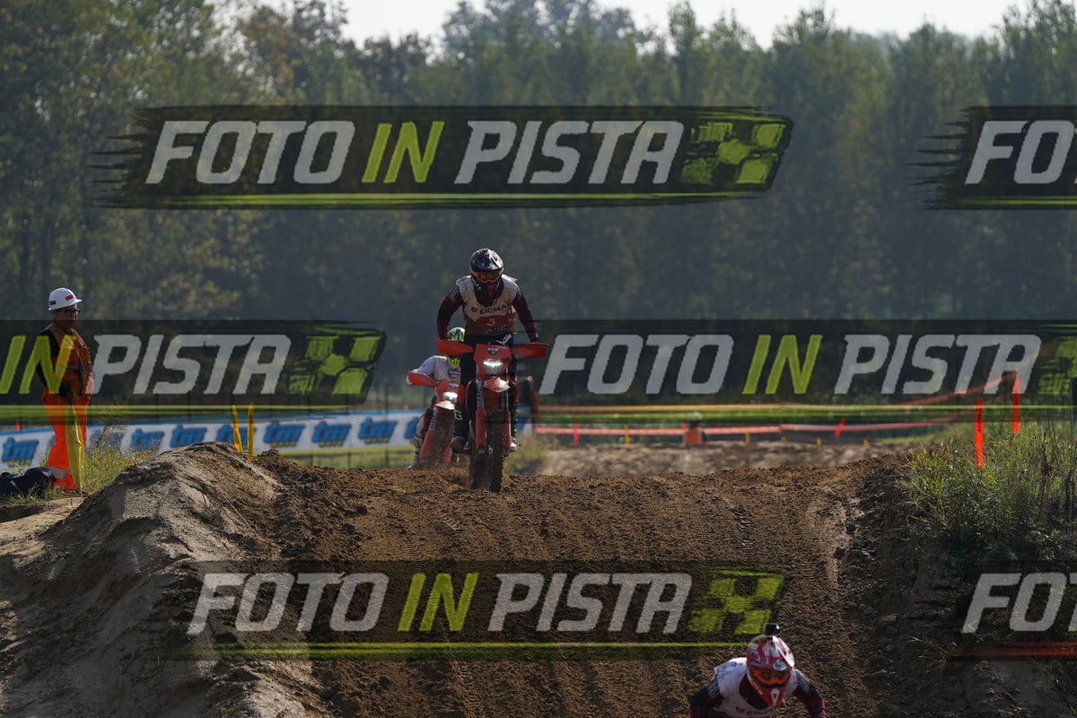 EICMA 20-09 10:00-11:00 · DOS01838