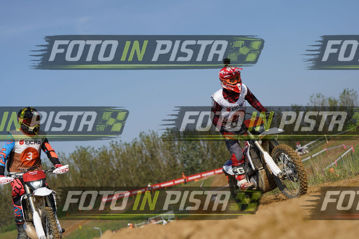EICMA 20-09 10:00-11:00 · DOS01845