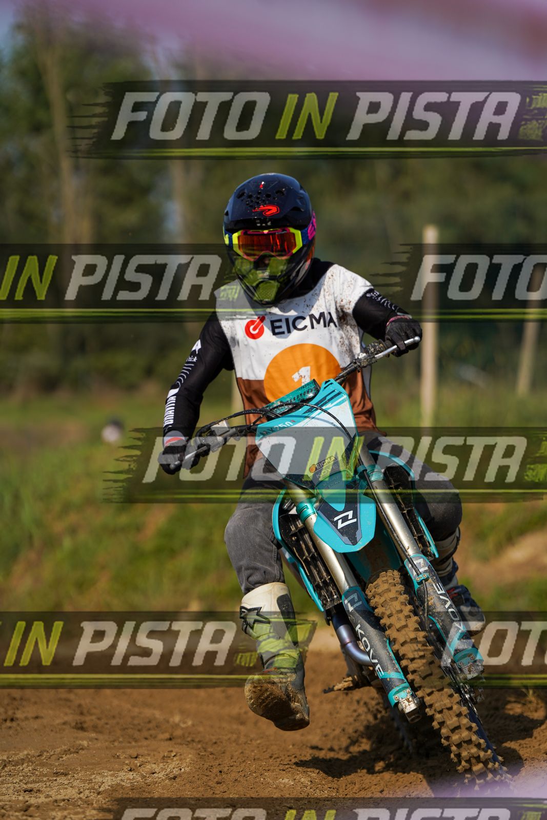 EICMA 20-09 10:00-11:00 · DOS01893
