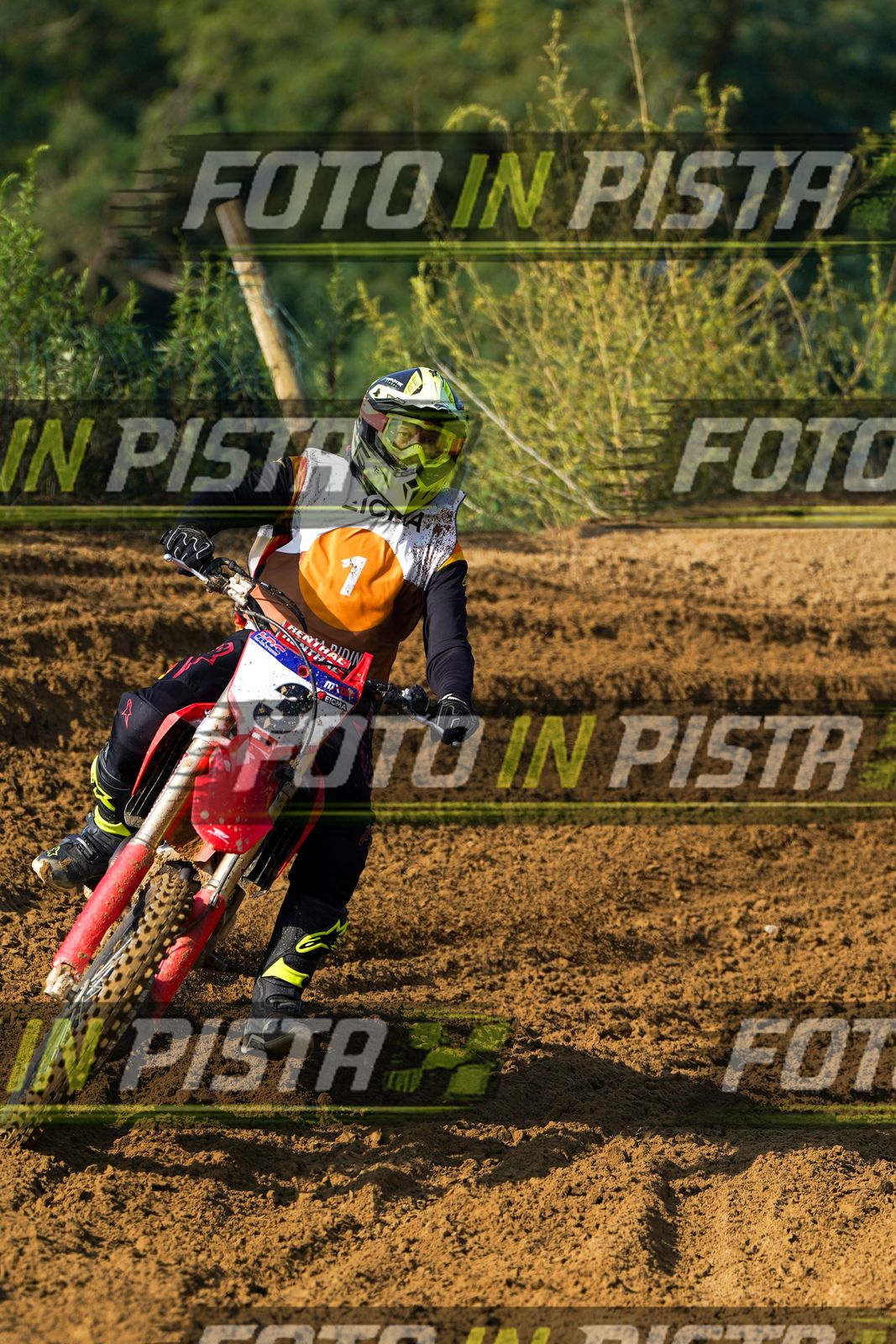 EICMA 20-09 11:00-12:00 · DOS01899
