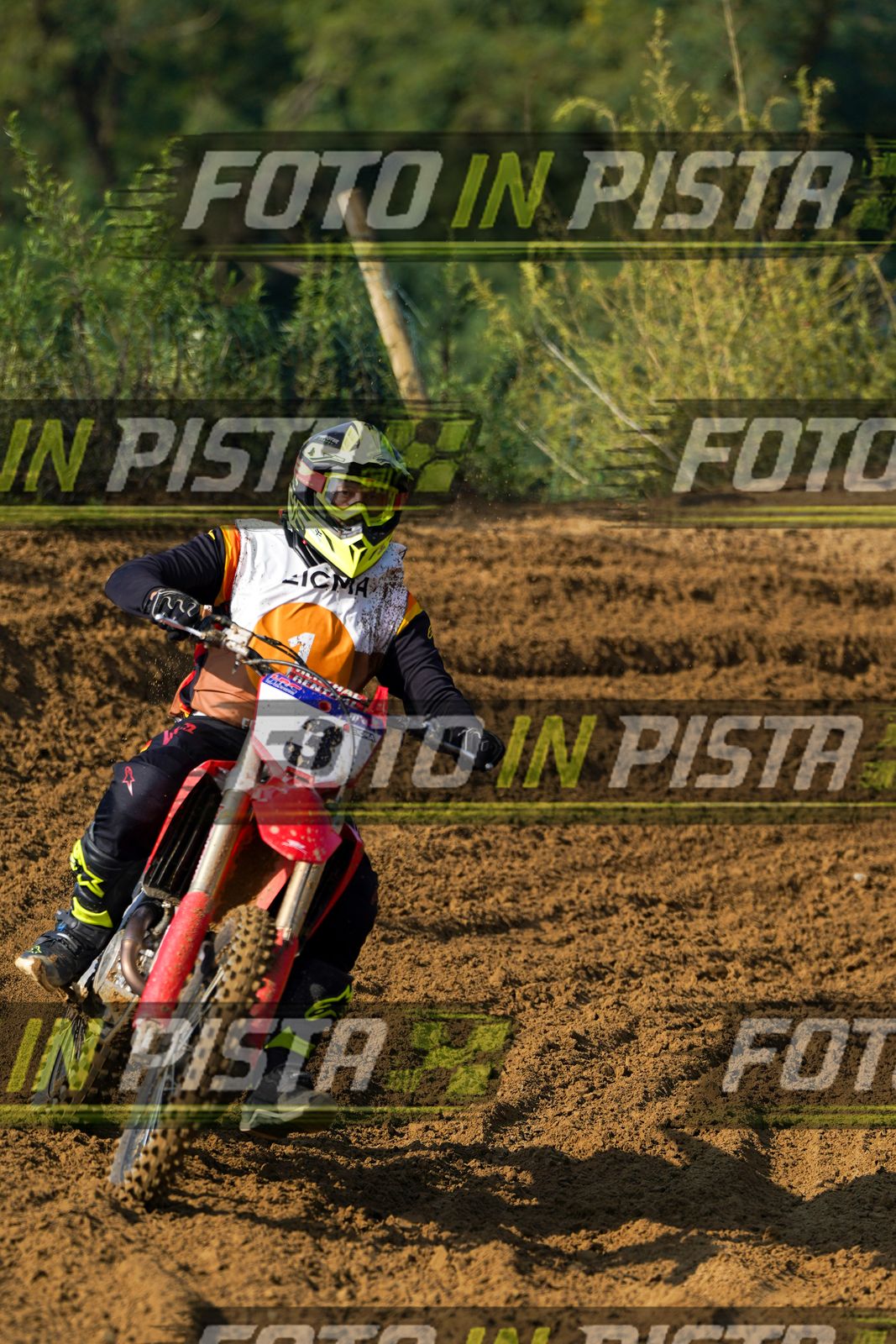 EICMA 20-09 11:00-12:00 · DOS01901