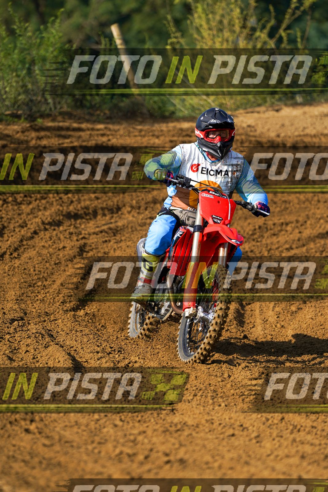 EICMA 20-09 11:00-12:00 · DOS01913