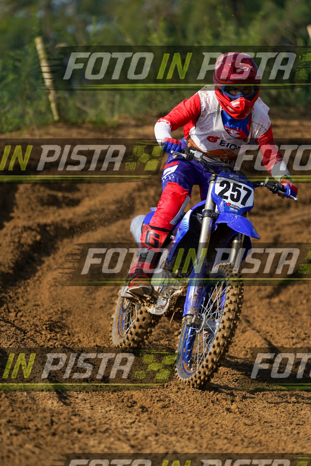 EICMA 20-09 11:00-12:00 · DOS01916