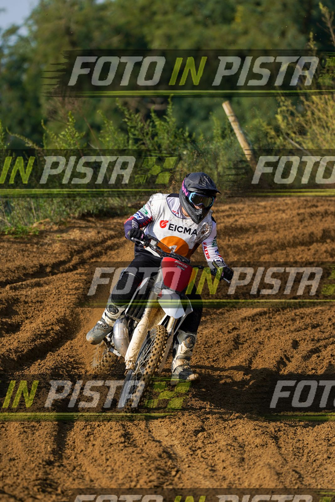 EICMA 20-09 11:00-12:00 · DOS01927