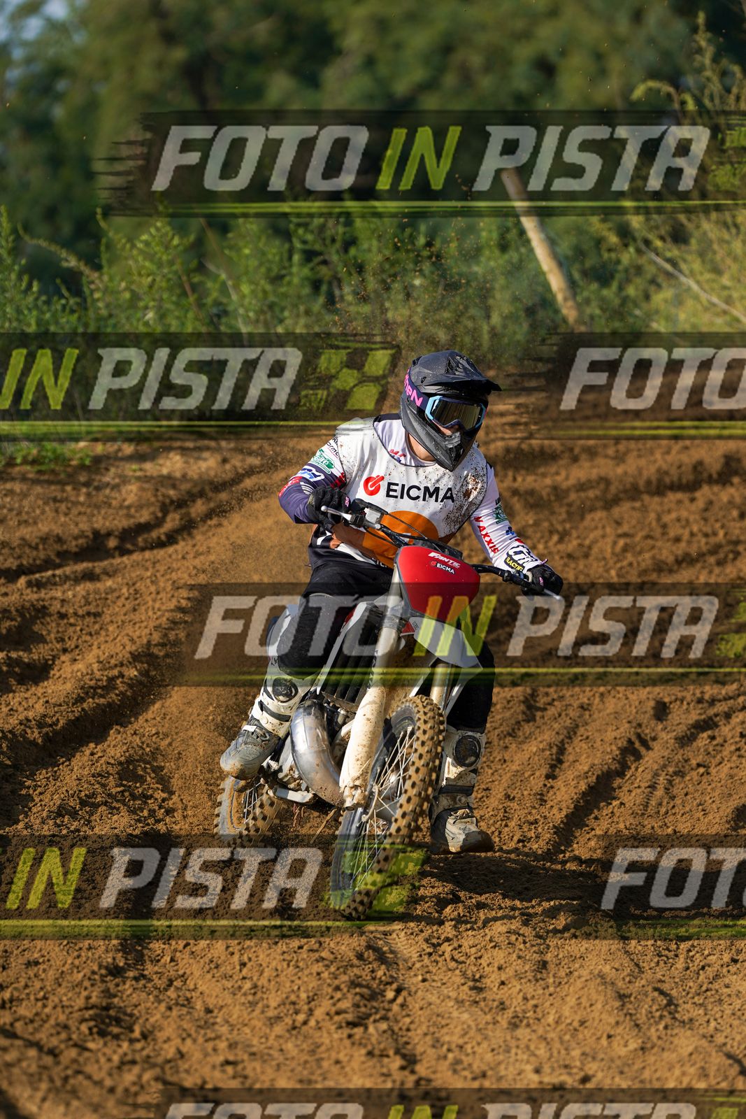 EICMA 20-09 11:00-12:00 · DOS01928