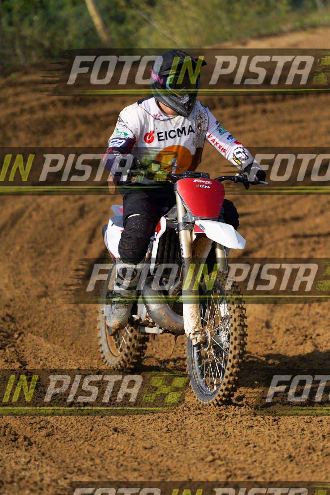 EICMA 20-09 11:00-12:00 · DOS01931