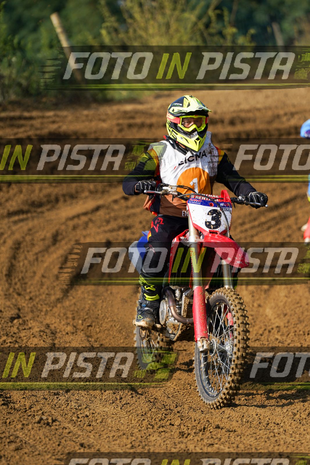 EICMA 20-09 11:00-12:00 · DOS01935
