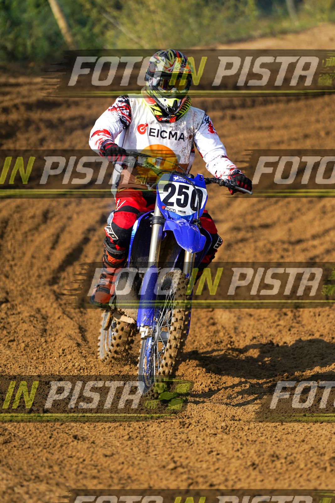 EICMA 20-09 11:00-12:00 · DOS01946