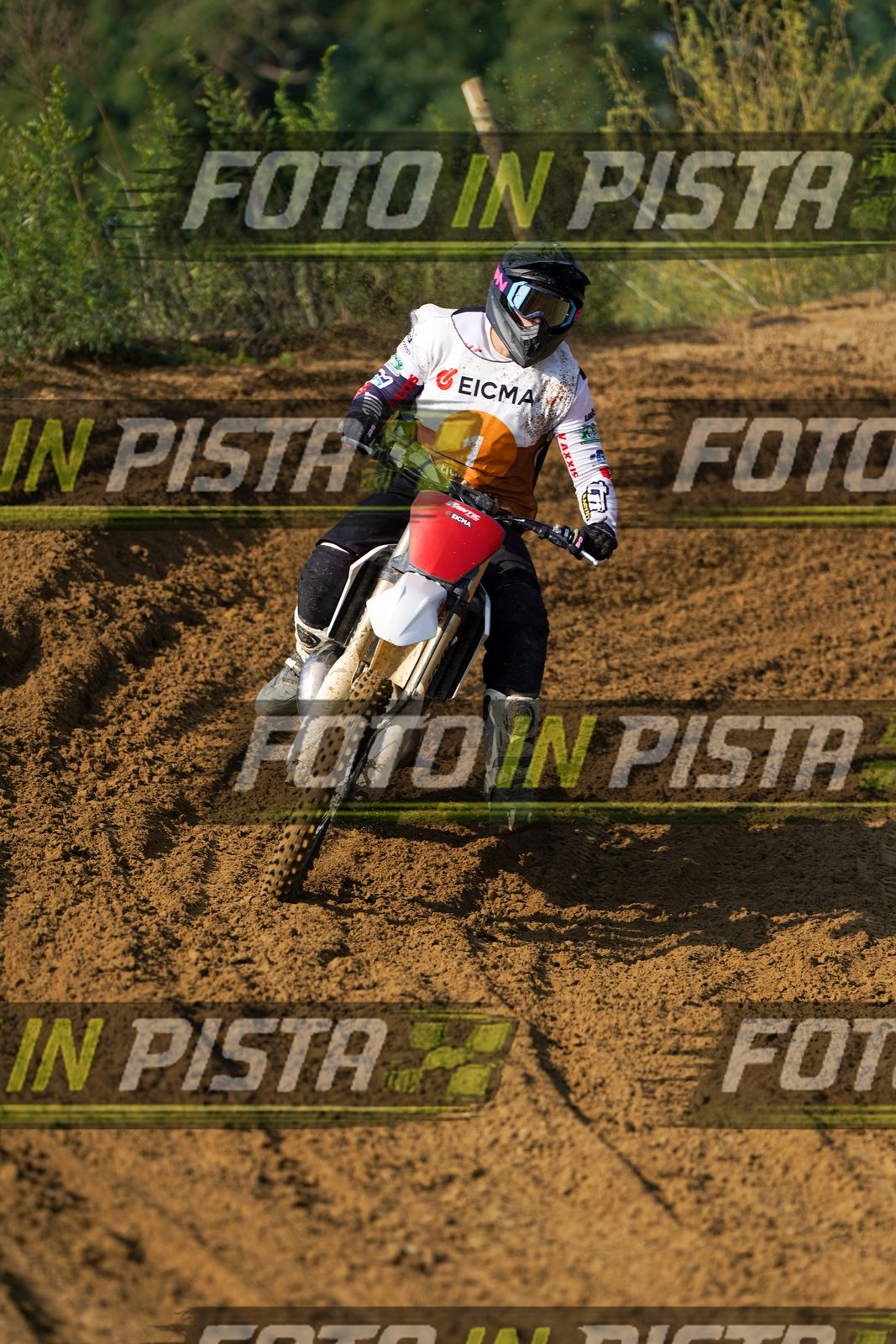 EICMA 20-09 11:00-12:00 · DOS01956
