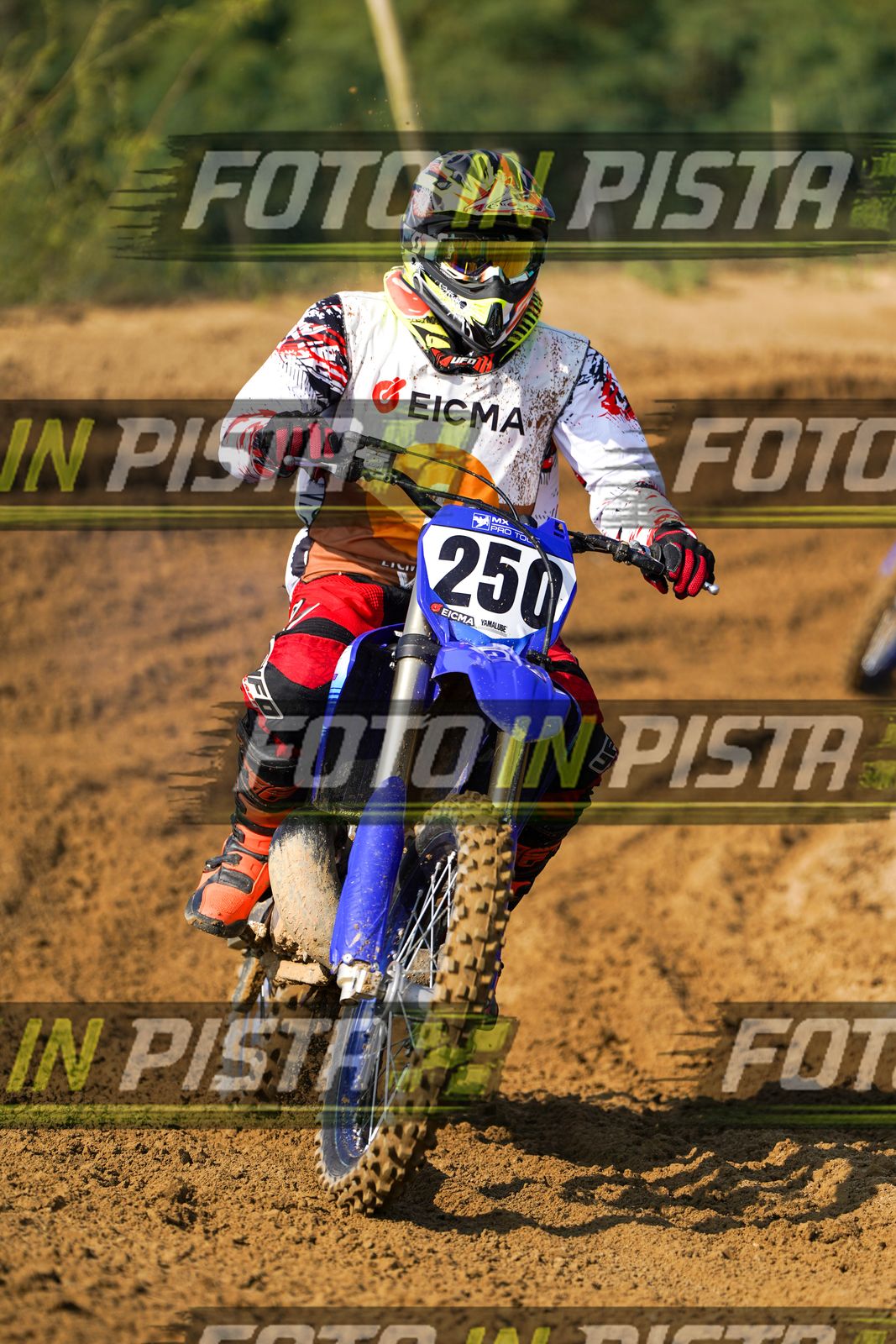 EICMA 20-09 11:00-12:00 · DOS01966