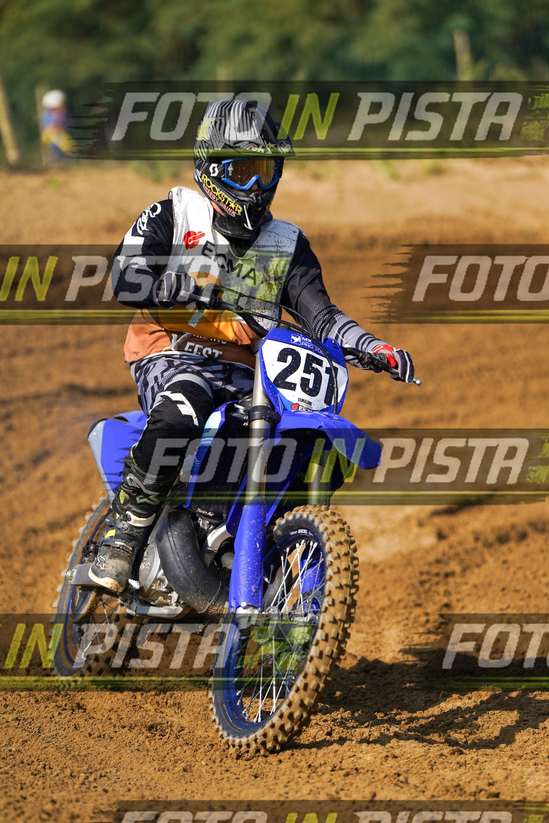 EICMA 20-09 11:00-12:00 · DOS01968