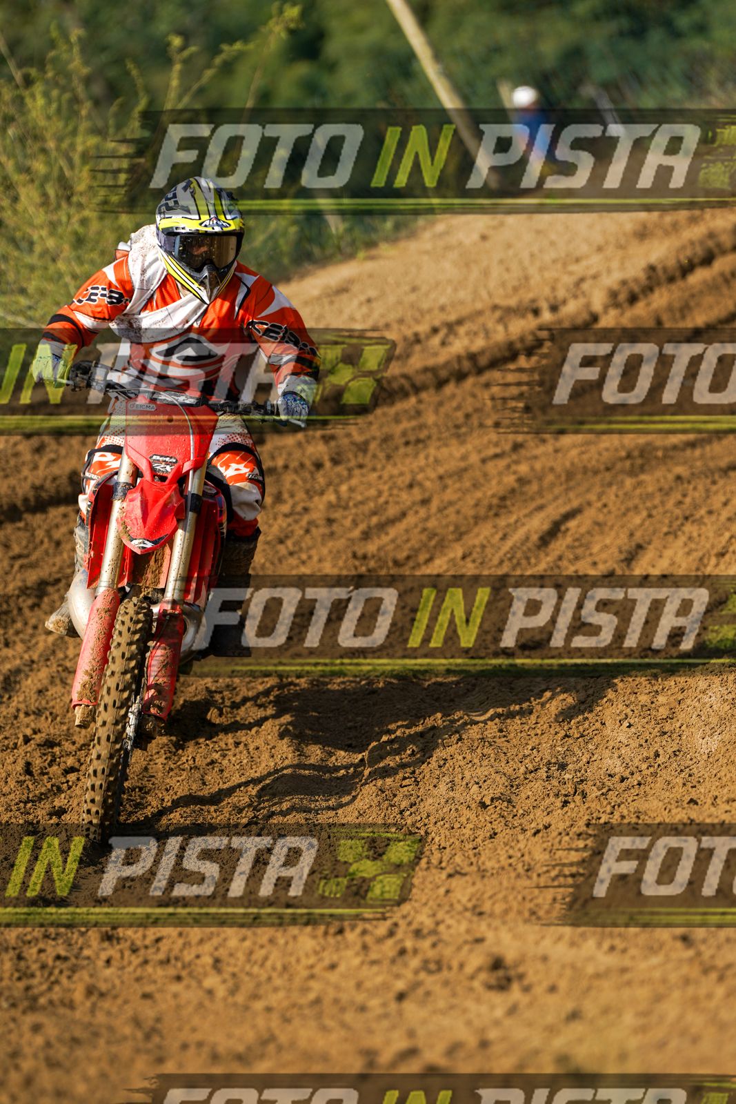 EICMA 20-09 11:00-12:00 · DOS01989