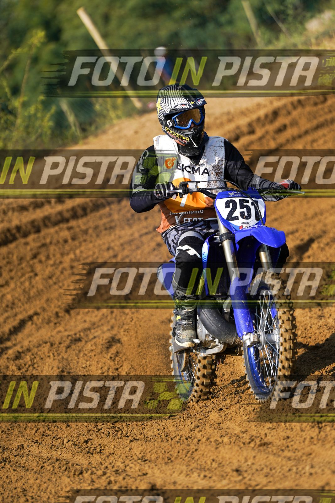 EICMA 20-09 11:00-12:00 · DOS01998