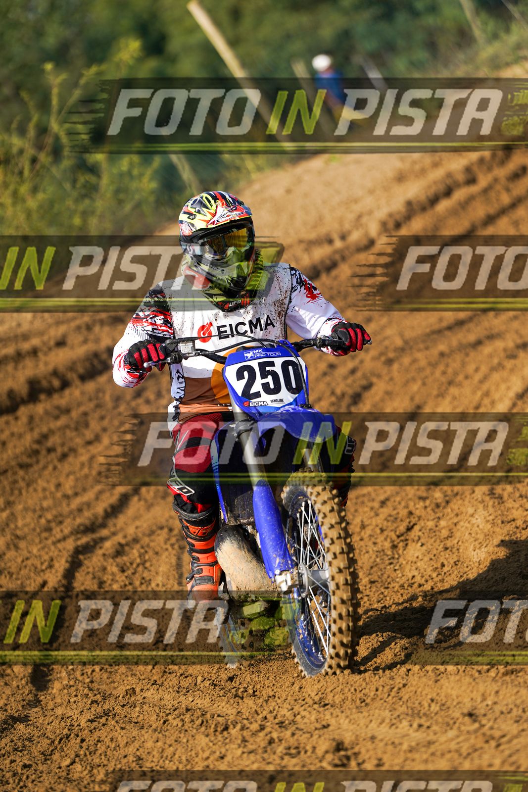 EICMA 20-09 11:00-12:00 · DOS01999