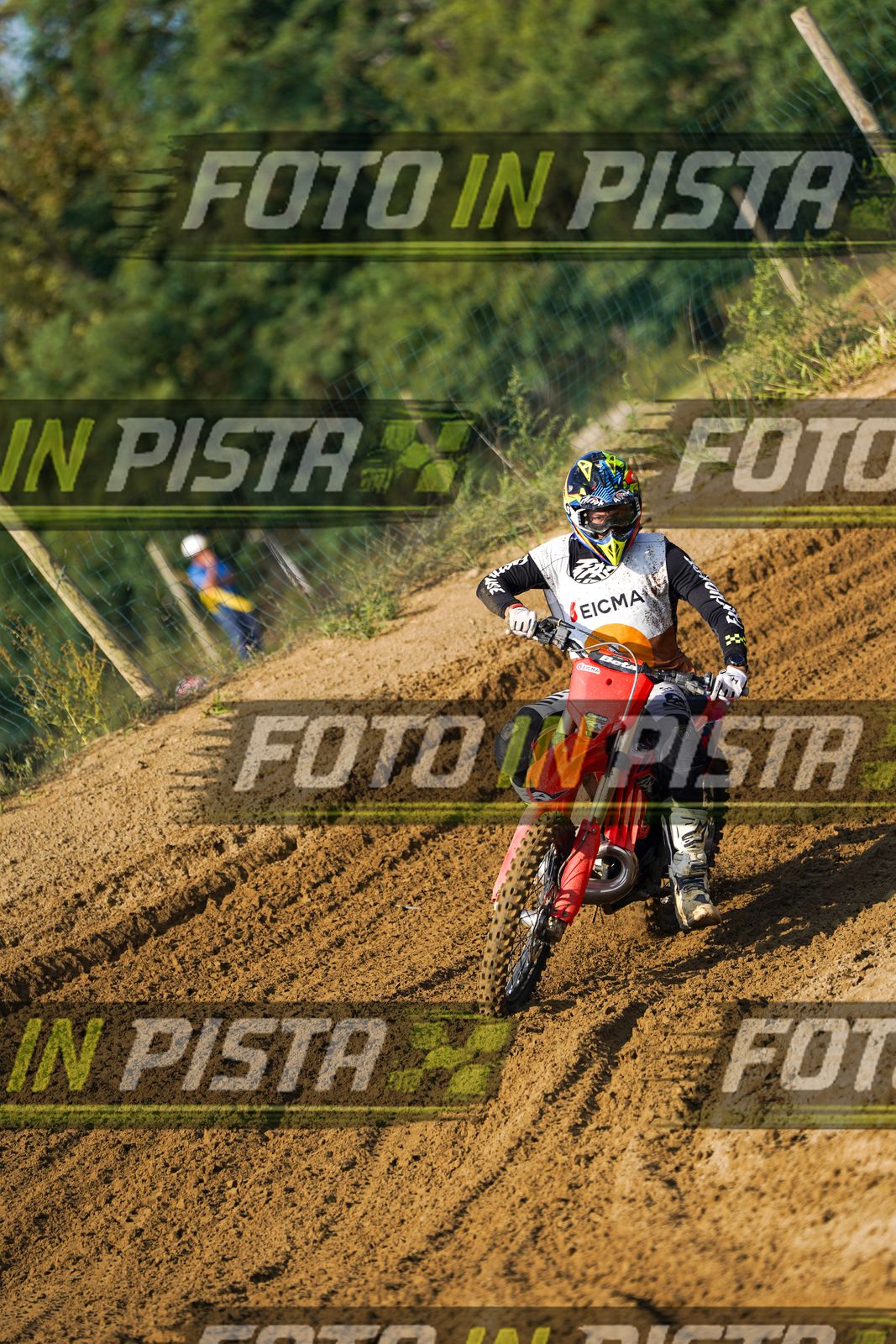EICMA 20-09 11:00-12:00 · DOS02001