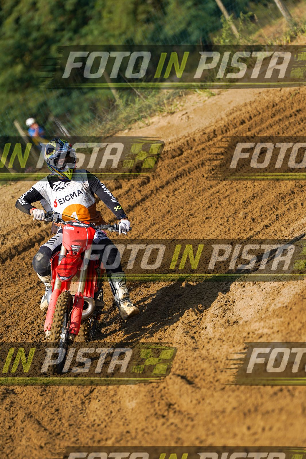EICMA 20-09 11:00-12:00 · DOS02004