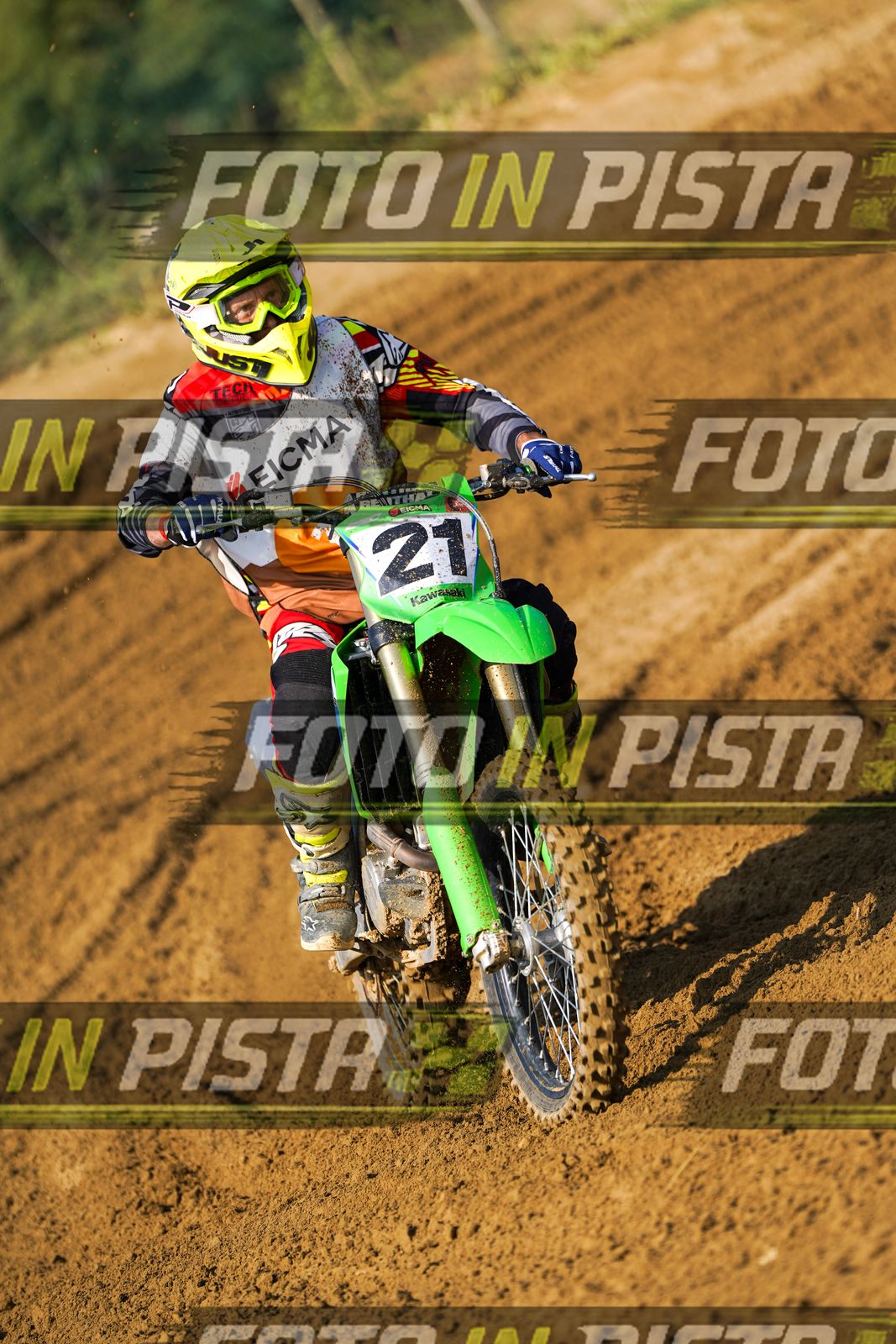 EICMA 20-09 11:00-12:00 · DOS02011