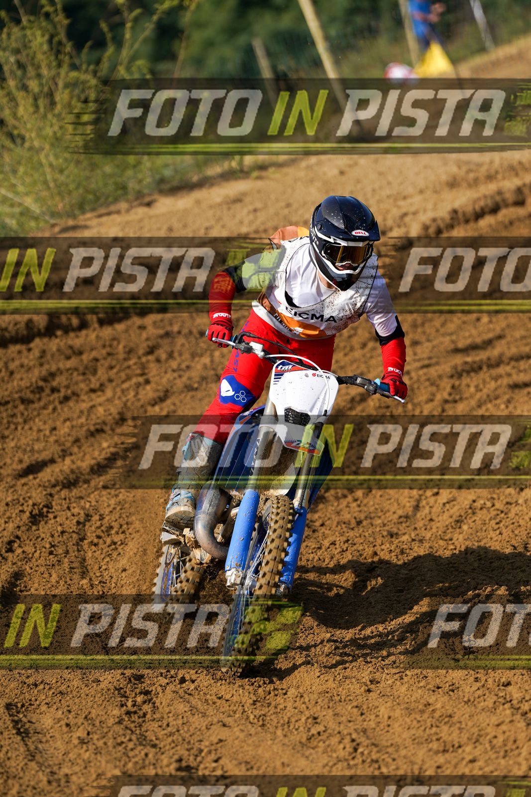 EICMA 20-09 11:00-12:00 · DOS02044