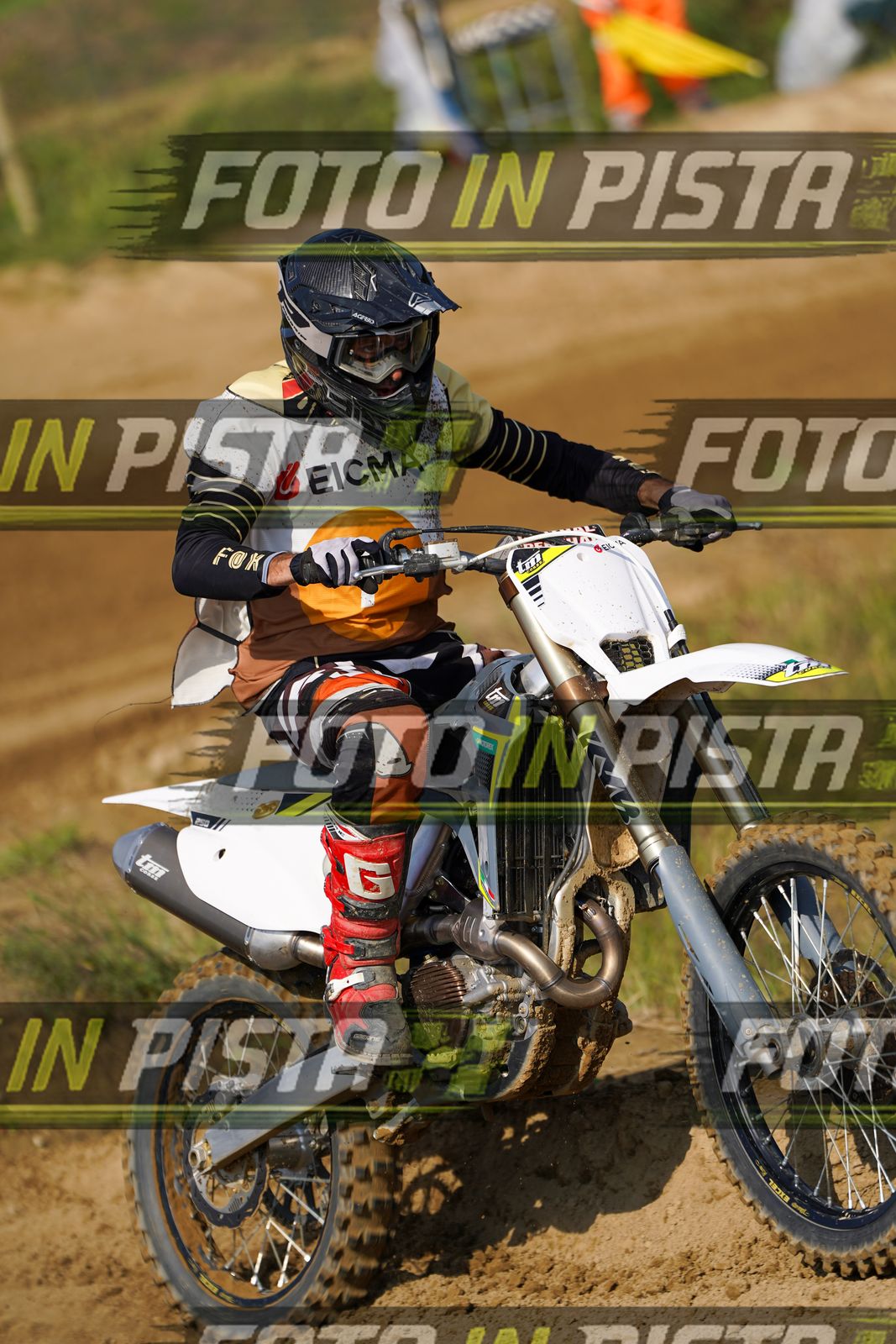 EICMA 20-09 11:00-12:00 · DOS02049