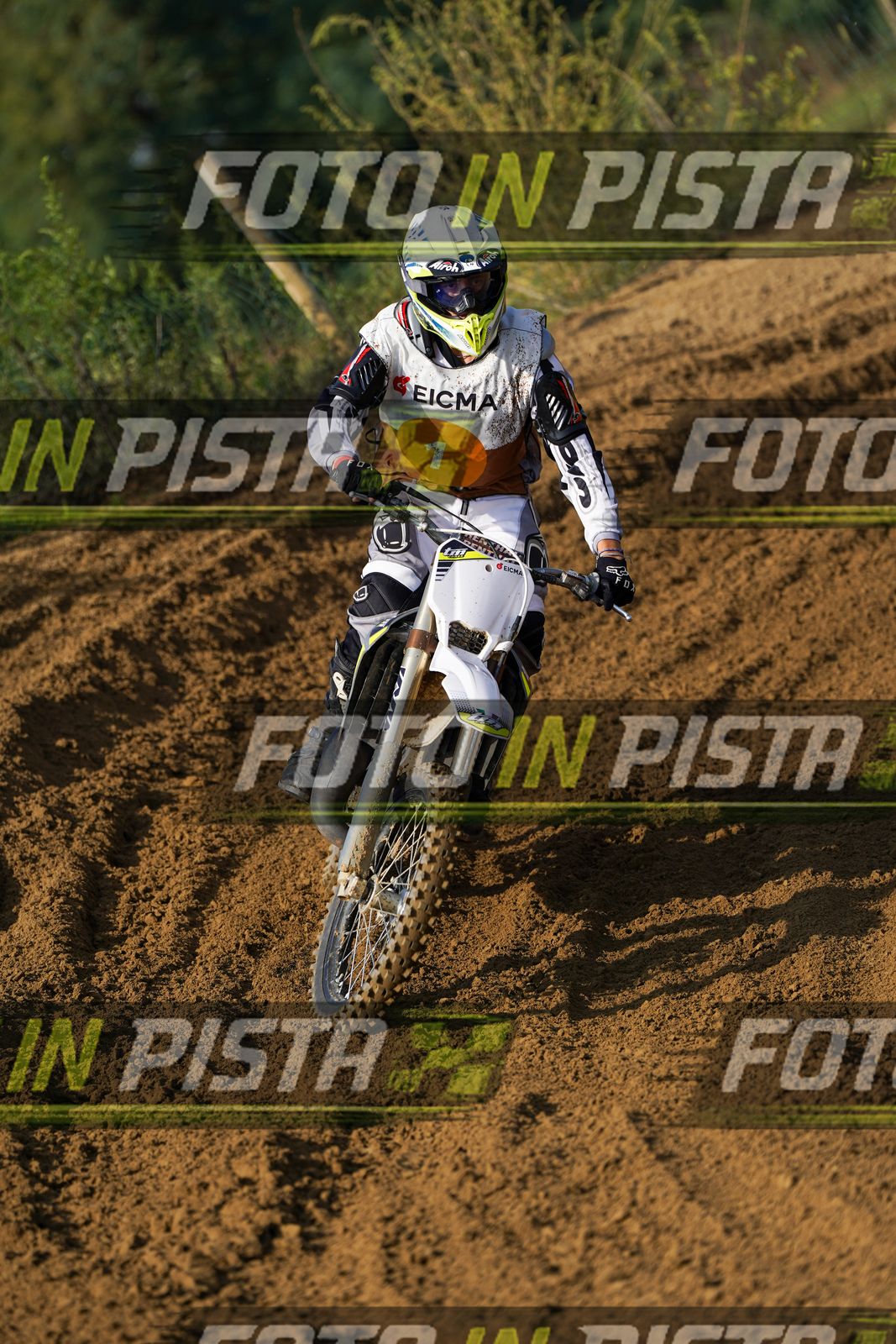 EICMA 20-09 11:00-12:00 · DOS02052