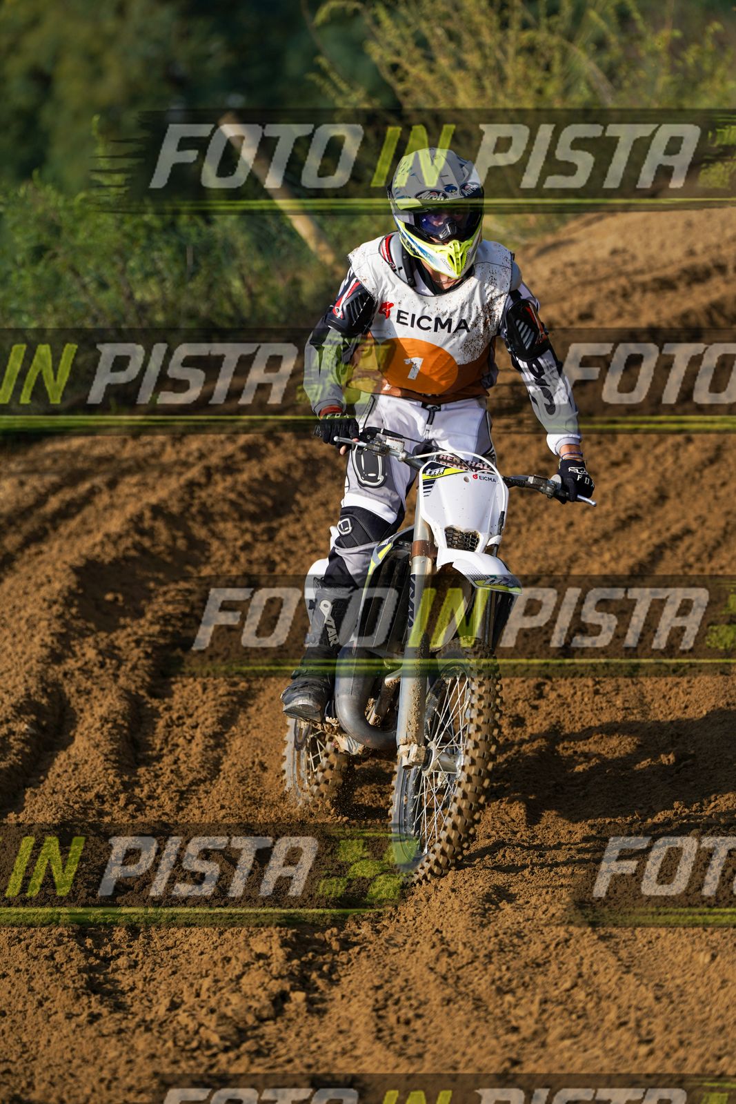 EICMA 20-09 11:00-12:00 · DOS02053