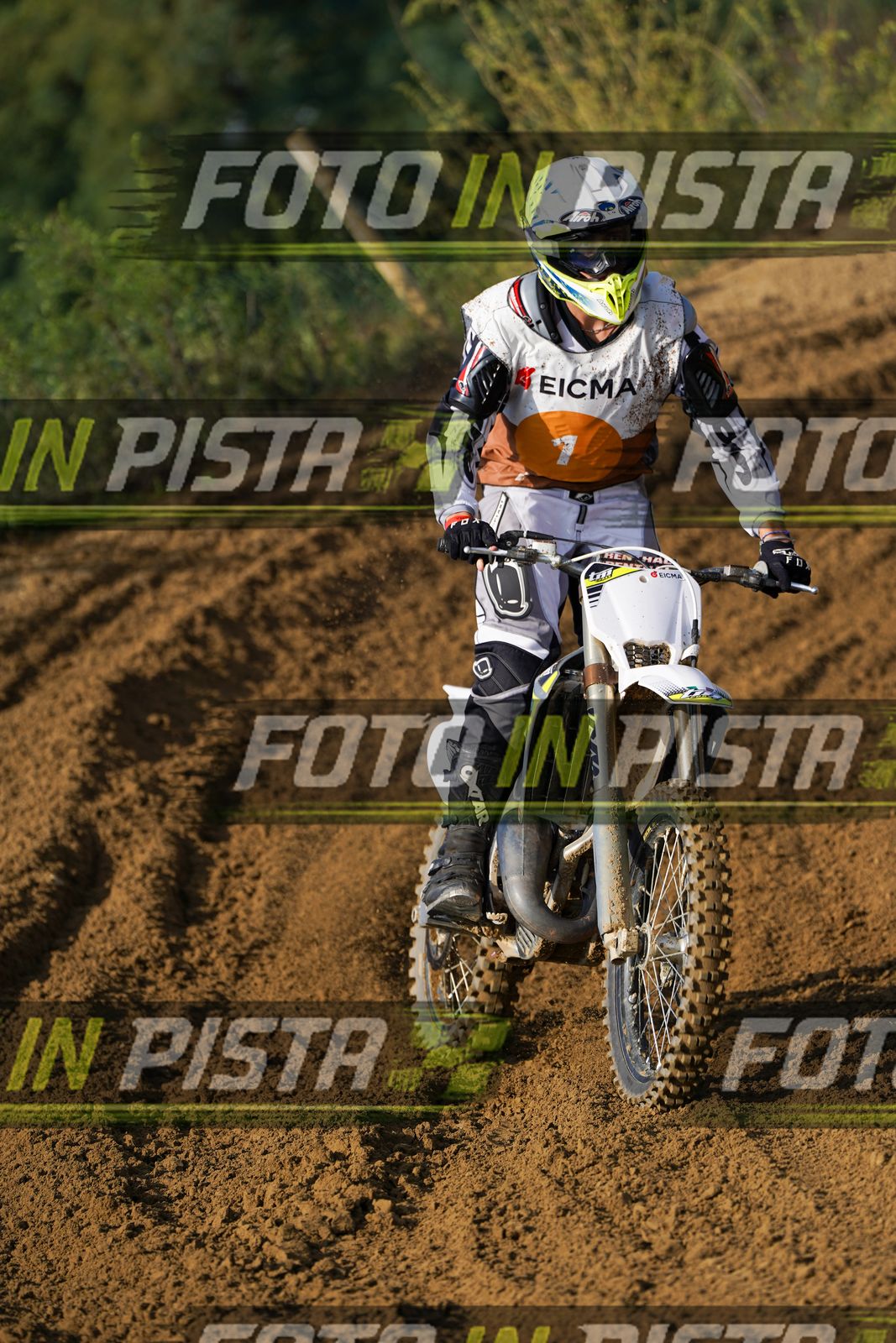 EICMA 20-09 11:00-12:00 · DOS02054