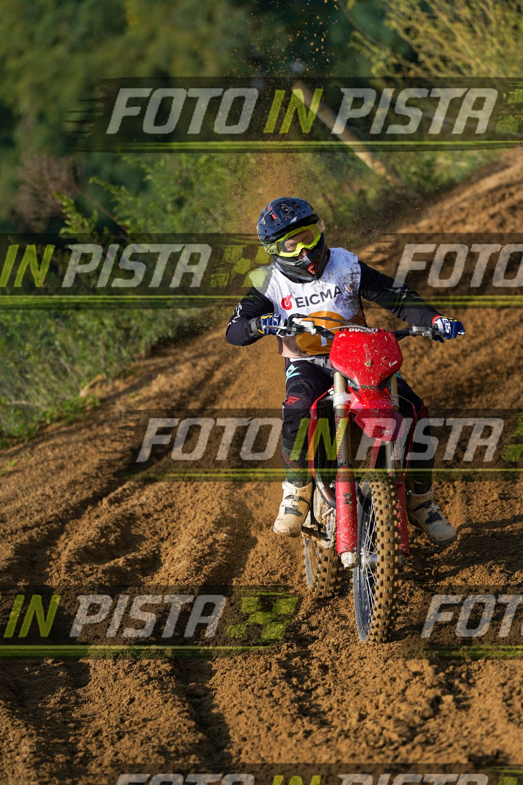 EICMA 20-09 11:00-12:00 · DOS02058