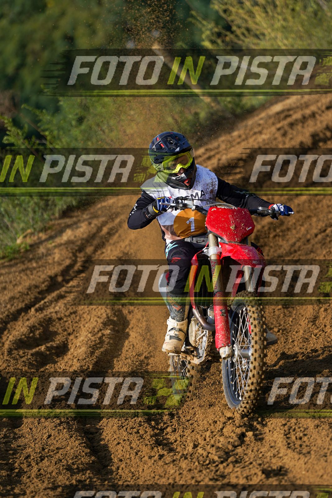 EICMA 20-09 11:00-12:00 · DOS02059